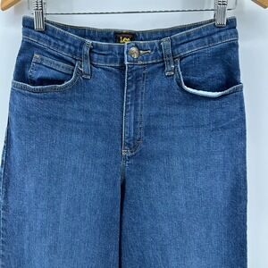 Lee Jeans Womens 10 Blue Denim High Rise Wide Leg Medium Wash Raw Hem Classic